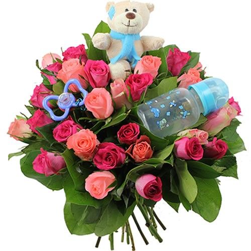 Bouquet pour bébé de 8 layettes et son ourson Rose